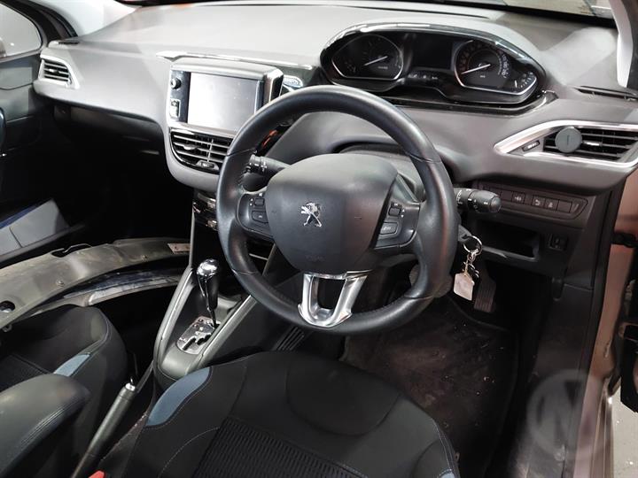 2012 PEUGEOT 208 A9, 5DR HATCH, 10/12-12/18  LEFT FRONT DOOR