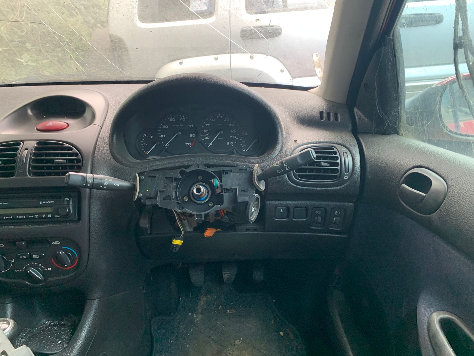 2001 PEUGEOT 206 T1, MAN, HATCH, 10/99-11/07 8156 58 LEFT DOOR MIRROR