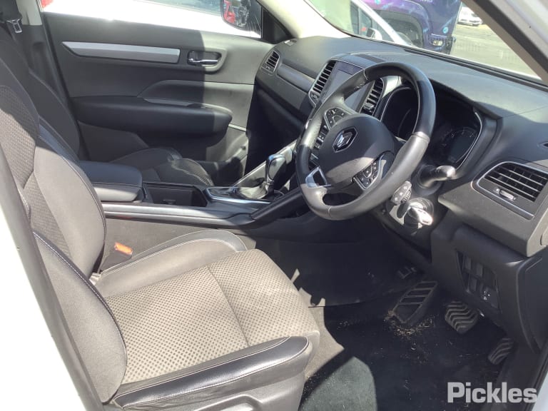 2016 RENAULT KALEOS MAIN REINFORCEMENT, XZG, 05/16- 756108428R R BAR BRACKET REINFO