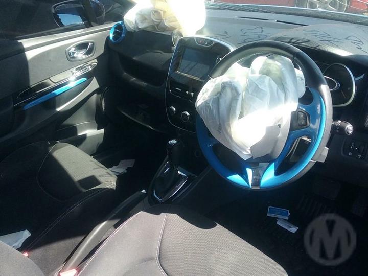 2013 RENAULT CLIO X98, IN BODY, LED TYPE, 09/13-10/19 265554998R LEFT TAILLIGHT