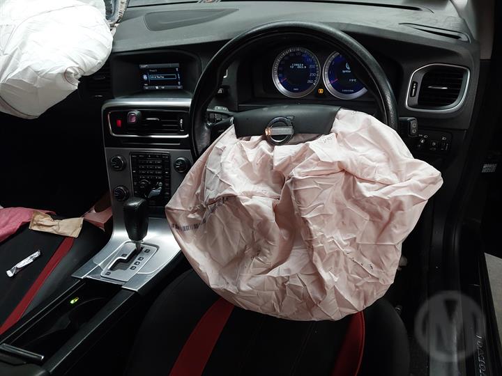 2011 VOLVO S60/V60 Mk2, 12/10-12/18  COOLER