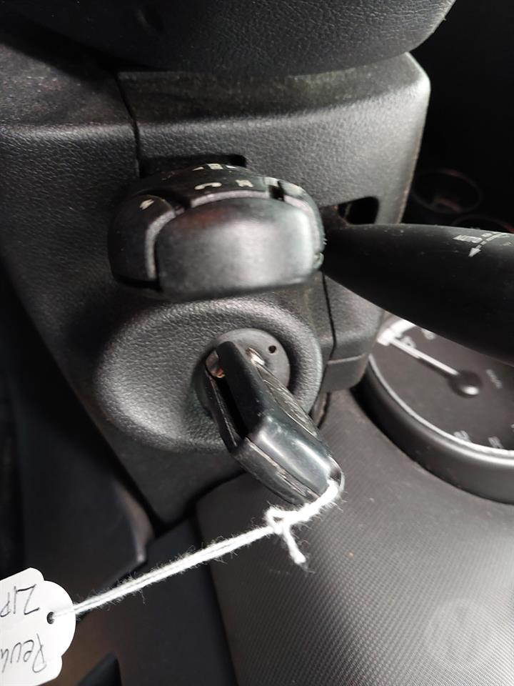 2012 PEUGEOT 308 T7, 09/07-09/14 7840W1 LEFT GUARD