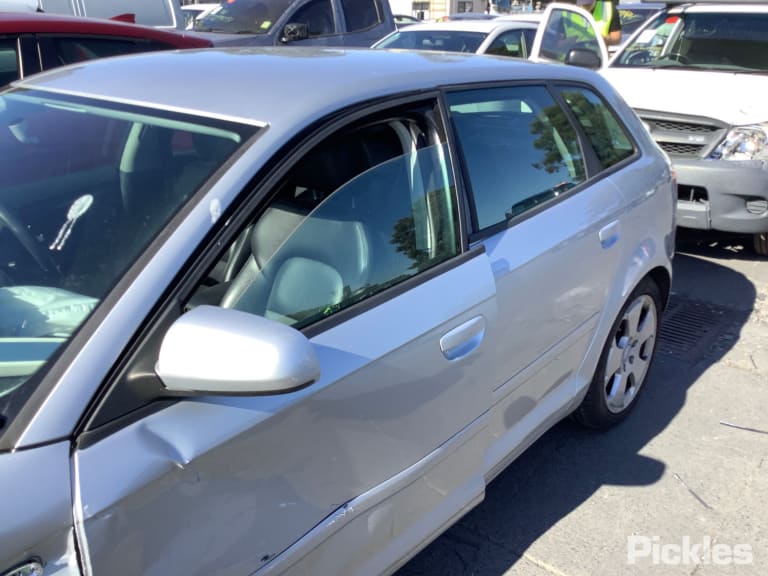 2008 AUDI A3 A3, 8P, 5DR HATCH, FOLDING TYPE, 03/04-09/08 8P2858531K LEFT DOOR MIRROR