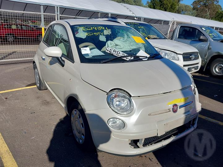 2014 FIAT 500 BUMPER BAR, NON PARK SENSOR TYPE, COLOUR CODED MOULD TYPE, 03/08-09/15 71777639 REAR BUMPER