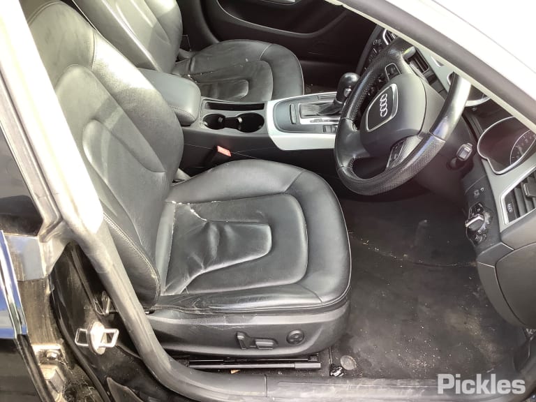 2010 AUDI A5/S5 DASH, 8F/8T, CABRIO/COUPE/HATCH, 10/07-08/11 8T0880204F LEFT AIRBAG