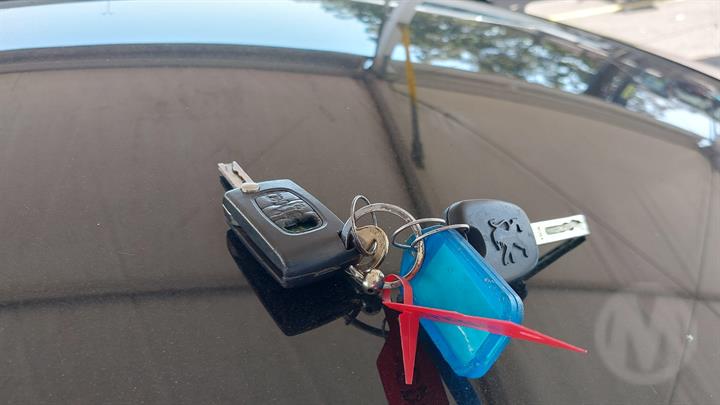 2009 PEUGEOT 207 LEFT FRONT DOOR LOCK, A7, WAGON, 03/07-12/12 9135W0 DOOR BOOT GATE LOCK