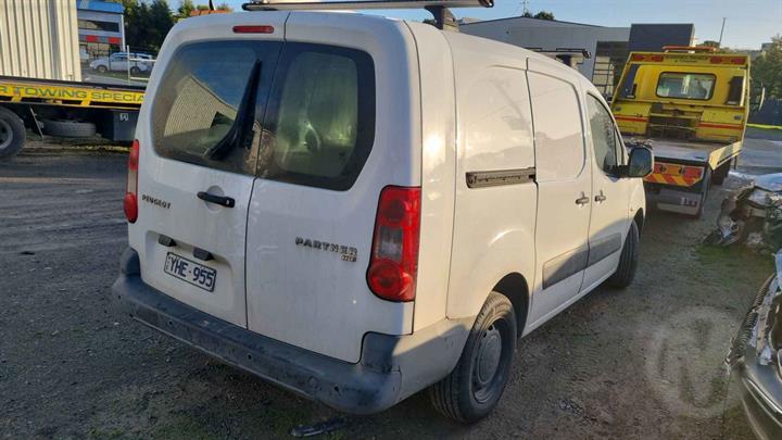 2011 PEUGEOT PARTNER MANUAL, DIESEL, 1.6, 20DP47 CODE, 09/08-01/15  TRANS GEARBOX