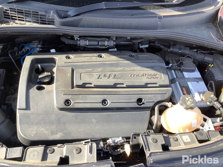 2017 FIAT 500X 06/15-01/21 735612063 GLOVE BOX