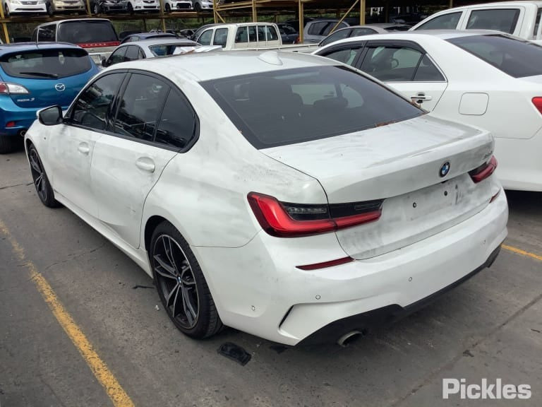 2019 BMW 3 SERIES REAR, F30, SEDAN, 02/12-12/19 COURTESY LIGHT