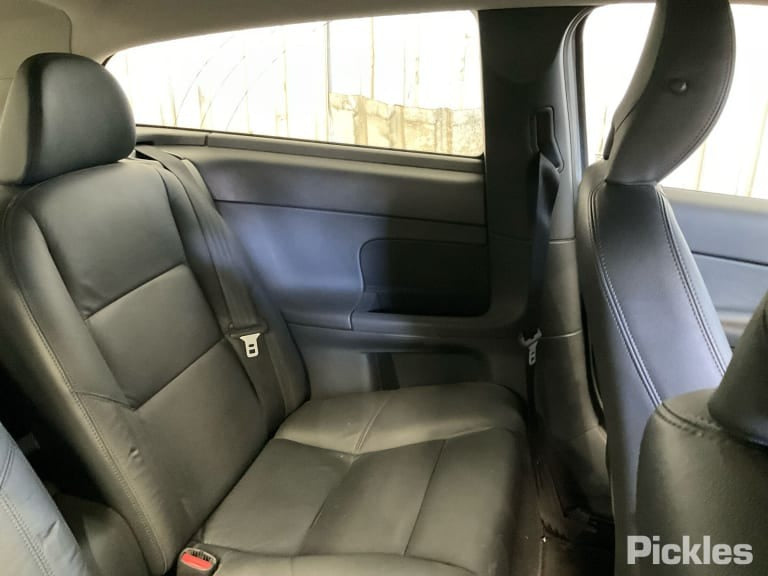 2009 VOLVO C30 VIN YV1MK..., 04/07-04/10 31253949 LEFT GUARD