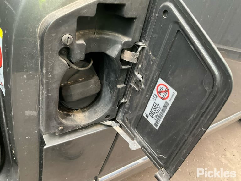 2013 VOLKSWAGEN TRANSPORTER T5, 08/04-06/15  RIGHT GUARD