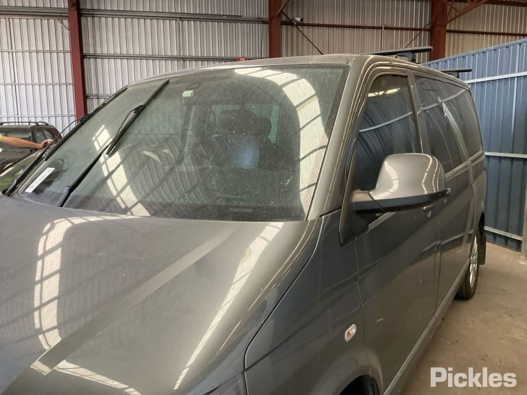 2013 VOLKSWAGEN TRANSPORTER T5, 08/04-06/15  RIGHT GUARD