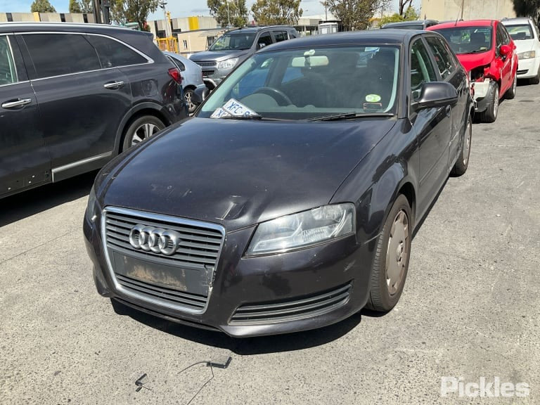 2009 AUDI A3 TAILGATE LAMP (LH SIDE), 8P, HATCH, 07/08-04/13 8P4945093D REAR GARNISH