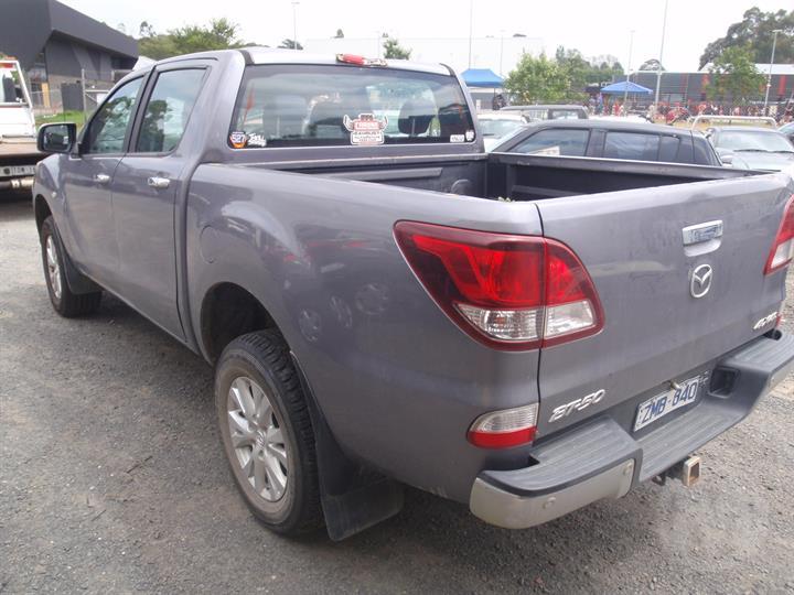 2012 MAZDA BT50 UP, AMBER INDICATOR TYPE, 10/11-08/15 RIGHT HEADLAMP