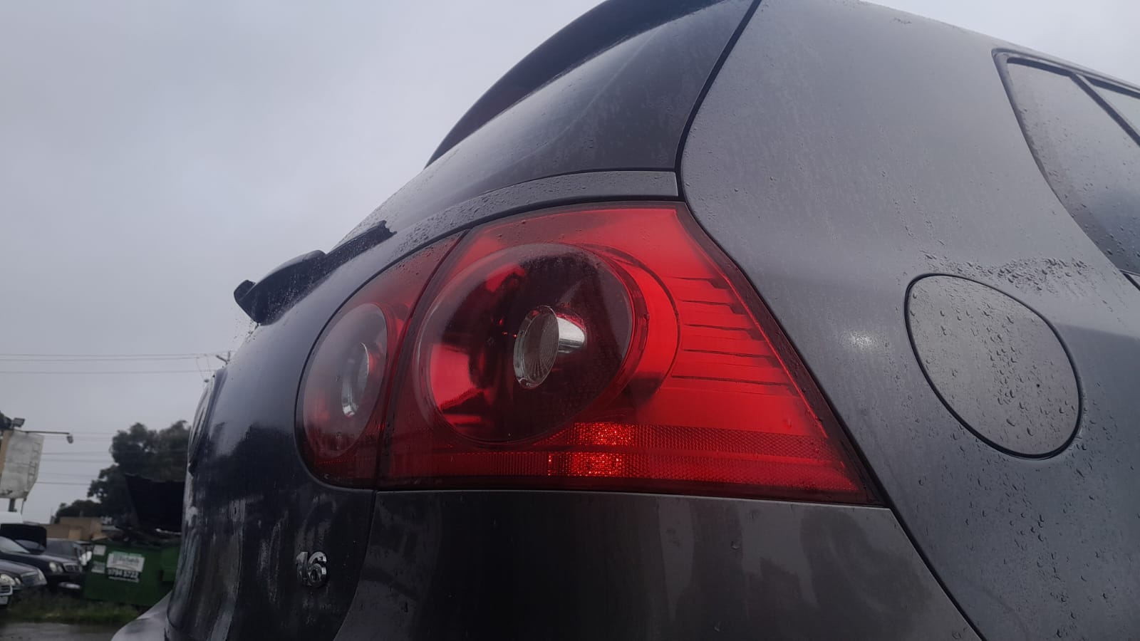 2004 VOLKSWAGEN GOLF GEN 5, 5DR HATCH, 07/04-02/09 1K4831105G LEFT FRONT DOOR