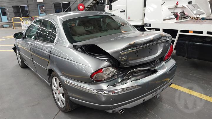 2004 JAGUAR X TYPE 09/01-12/10  RIGHT REAR 1Q DOOR GLASS
