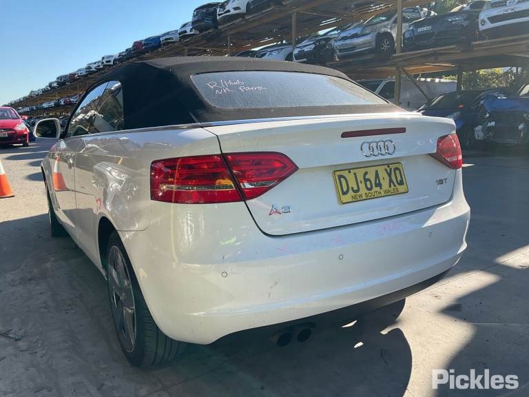2010 AUDI A3 CENTRE REAR, SEAT BELT ONLY, HATCH/CABRIO, BEIGE, 8P, 06/04-04/13 SEAT BELT STALK