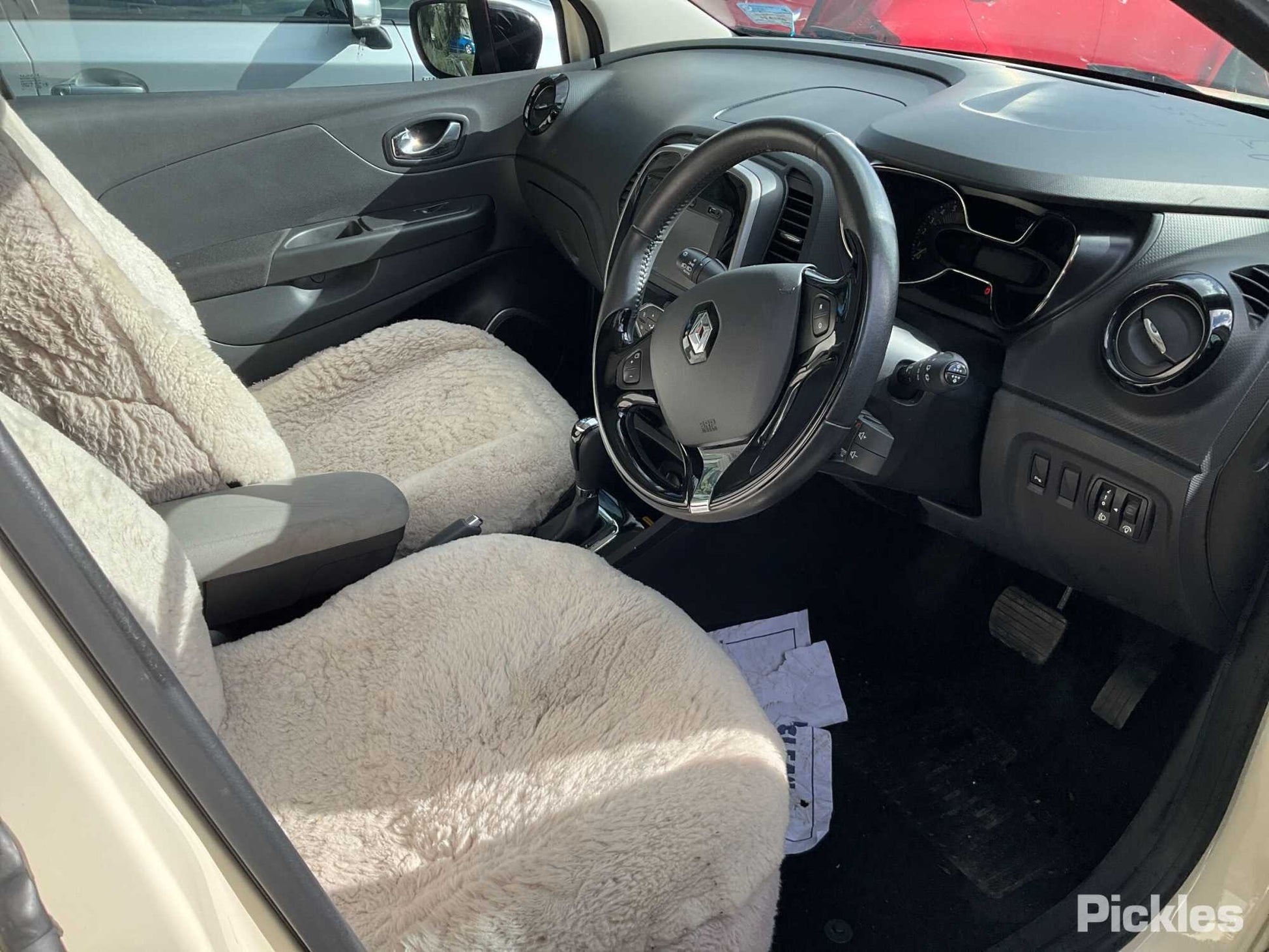 2016 RENAULT CAPTUR J87, 08/14-12/19  WHEEL ARCH FLARE