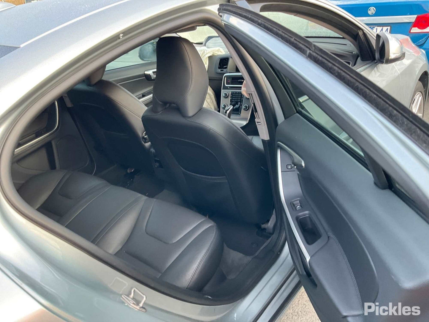 2014 VOLVO S60/V60 Mk2, 12/10-12/18 8630203 GLOVE BOX