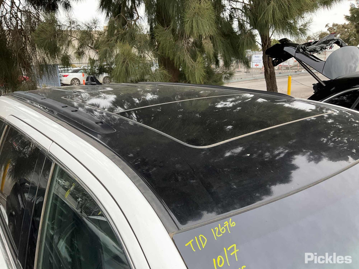 2015 JEEP GRANDCHEROKEE WK, NON MOULD TYPE, SRT/SRT8, 04/13-02/22 55113634AO RIGHT REAR DOOR SLIDING