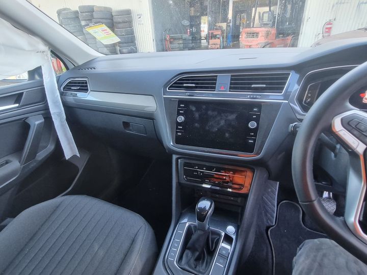 2023 VOLKSWAGEN TIGUAN STEERING WHEEL, ALLSPACE, 5NA, 06/21-02/24 RIGHT AIRBAG