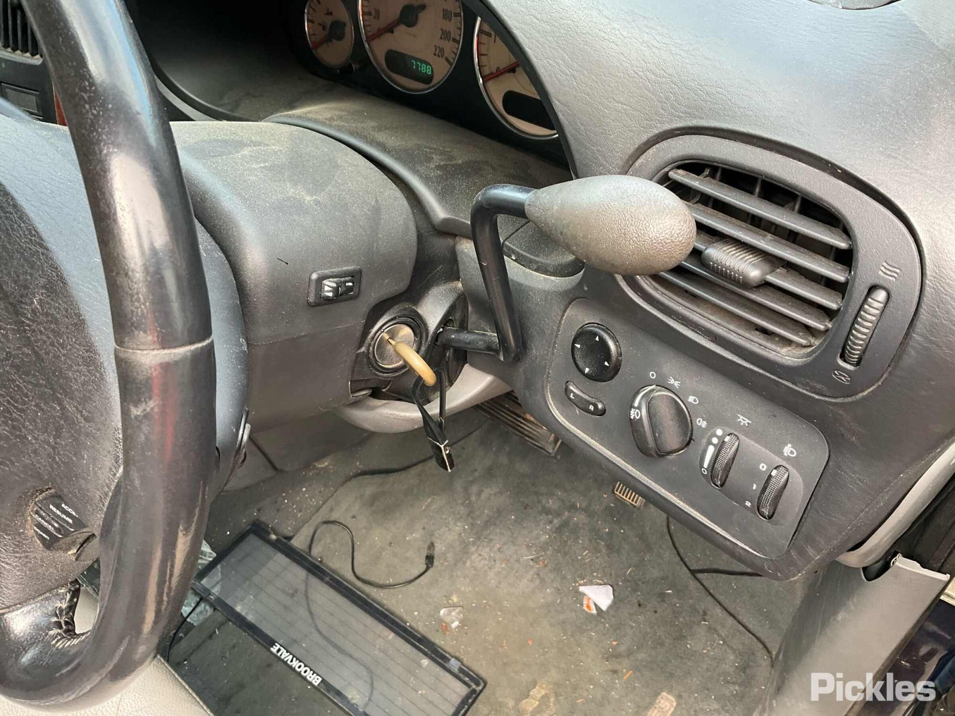 2007 CHRYSLER VOYAGER RS, POWER, 09/05-02/08  LEFT FRONT WINDOW REG MOTOR