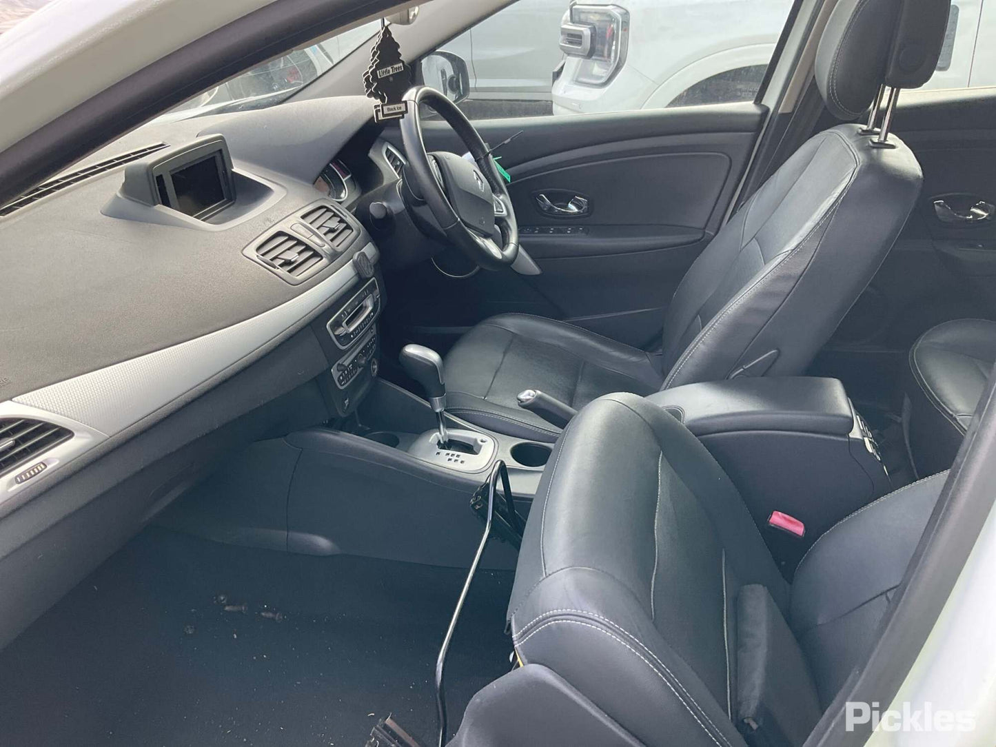 2012 RENAULT MEGANE UNDER DASH, X32/X95, 09/10-05/16 243516967R FUSE BOX