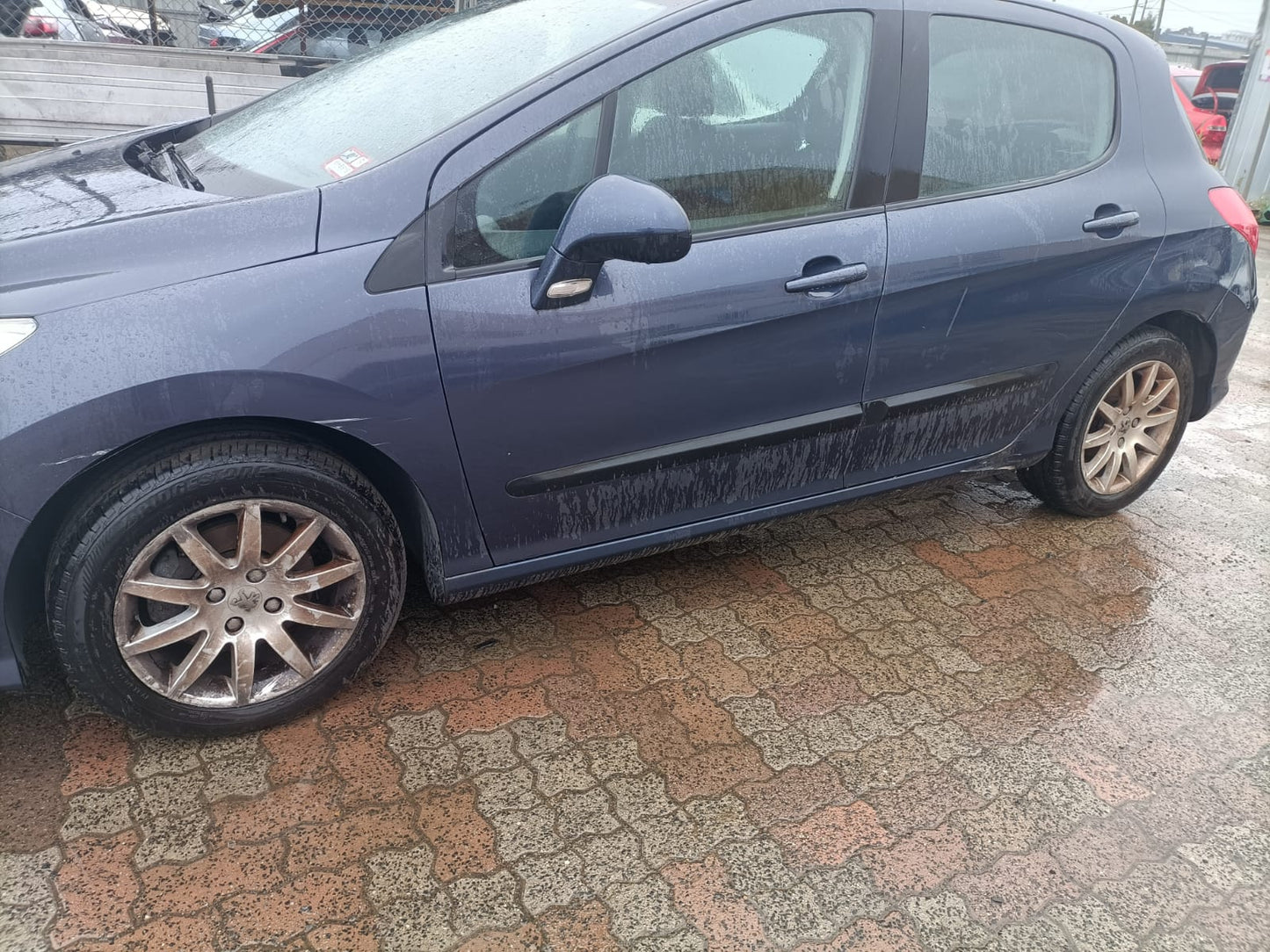 2008 PEUGEOT 308 LH FRONT, SEAT BELT ONLY, HATCH/WAGON, T7, 09/07-12/13 8975K6 SEAT BELT STALK