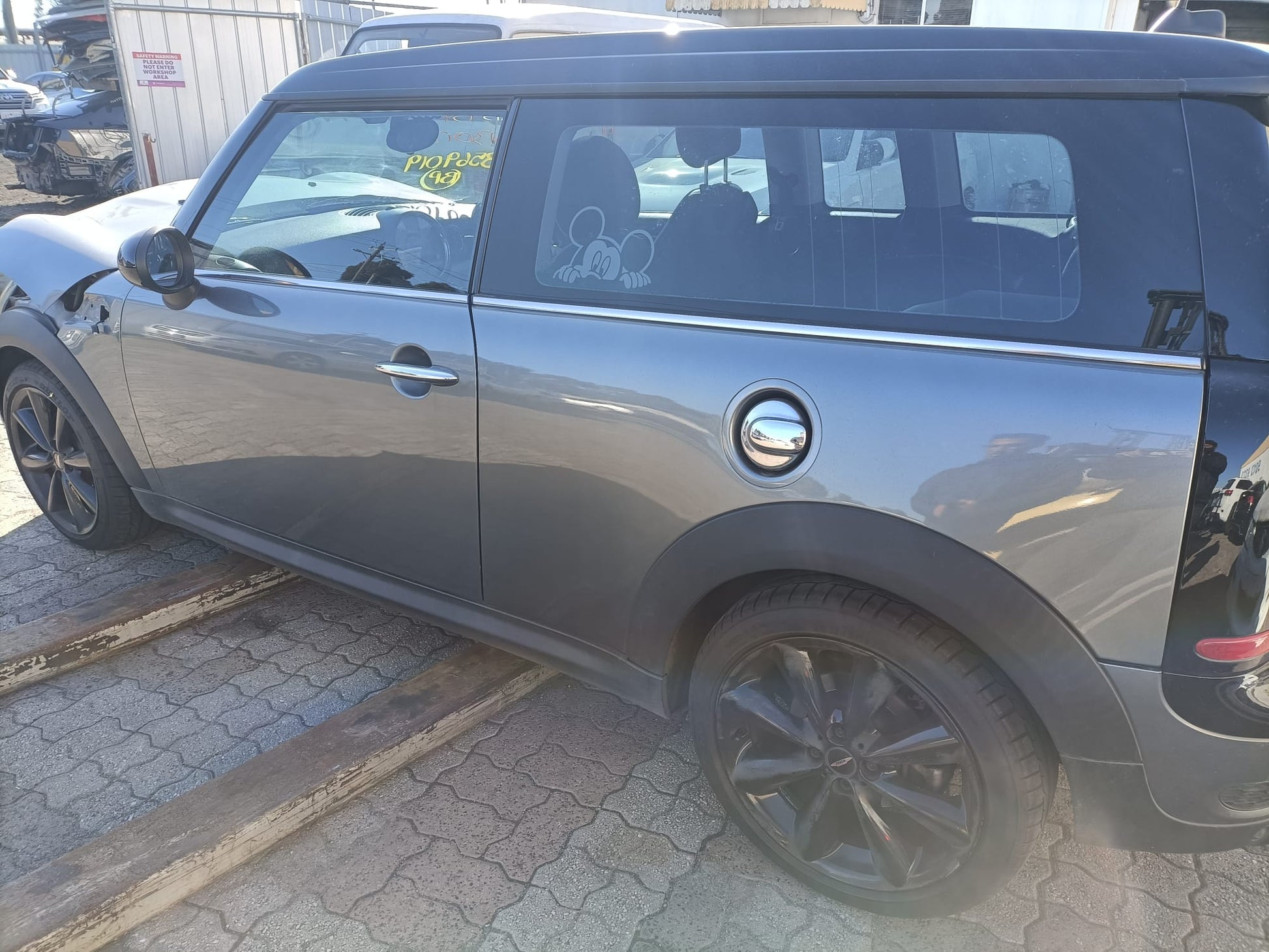 2011 MINI COOPER R55/R56/R57, MAN FOLD TYPE, COLOUR CODED COVER, 03/07-05/15 51162755637 LEFT DOOR MIRROR