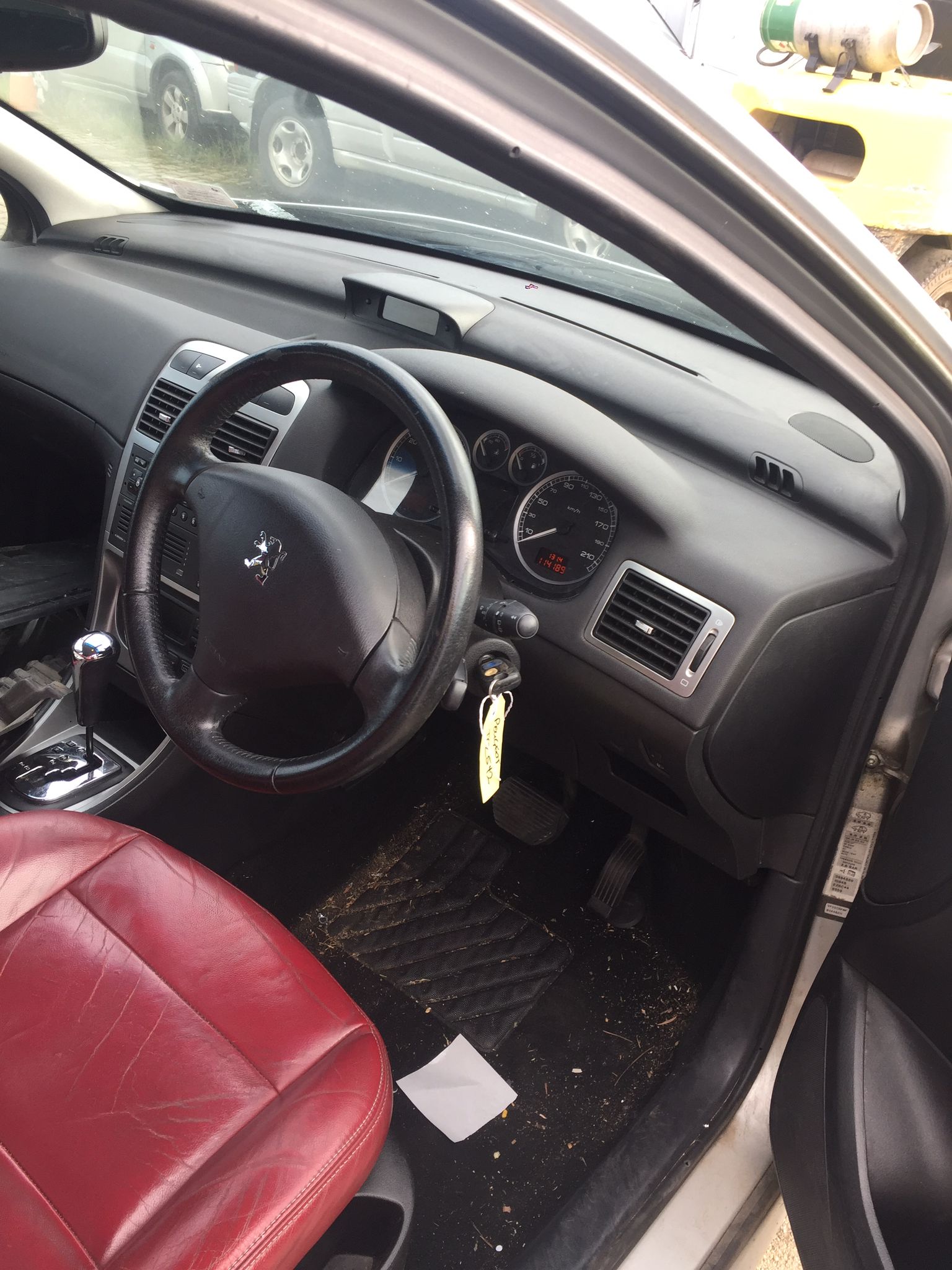 2004 PEUGEOT 307 RIGHT FRONT DOOR LOCK, 5DR HATCH/WAGON, T5, 12/01-12/08 9136P1 DOOR BOOT GATE LOCK