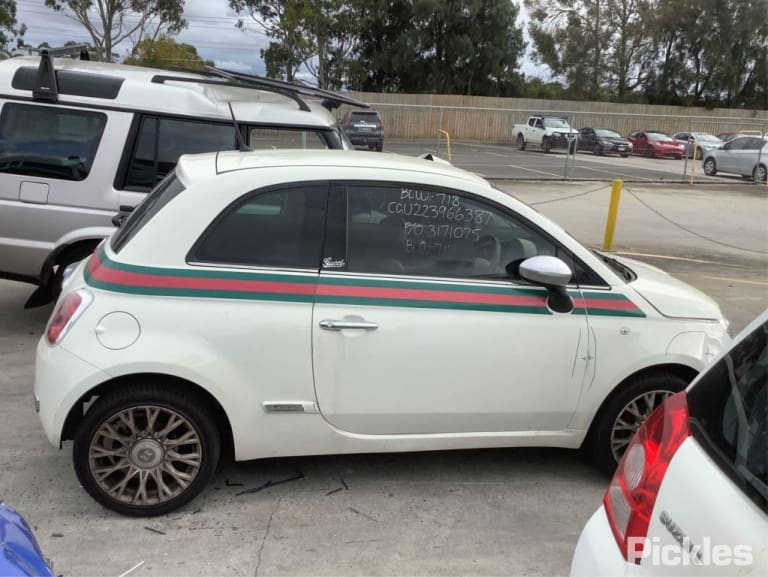 2008 FIAT 500 HATCH, LIGHT GREY LENS EDGING, 03/08-09/15 51797995 RIGHT TAILLIGHT