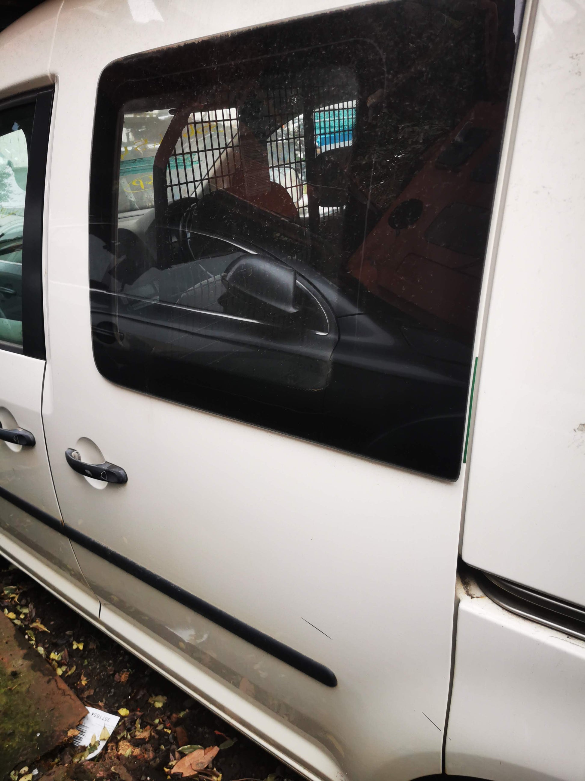 2007 VOLKSWAGEN CADDY RIGHT REAR DOOR SLIDING LOCK, 2K, 12/04-06/15 2K0843654BD DOOR BOOT GATE LOCK