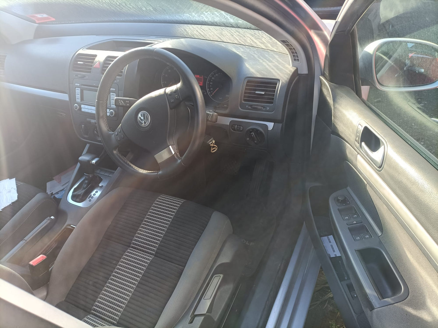 2008 VOLKSWAGEN GOLF RH FRONT (MASTER SWITCH), 5DR HATCH, GEN 5, 07/04-02/09 1K4959857B PWR DR WIND SWITCH