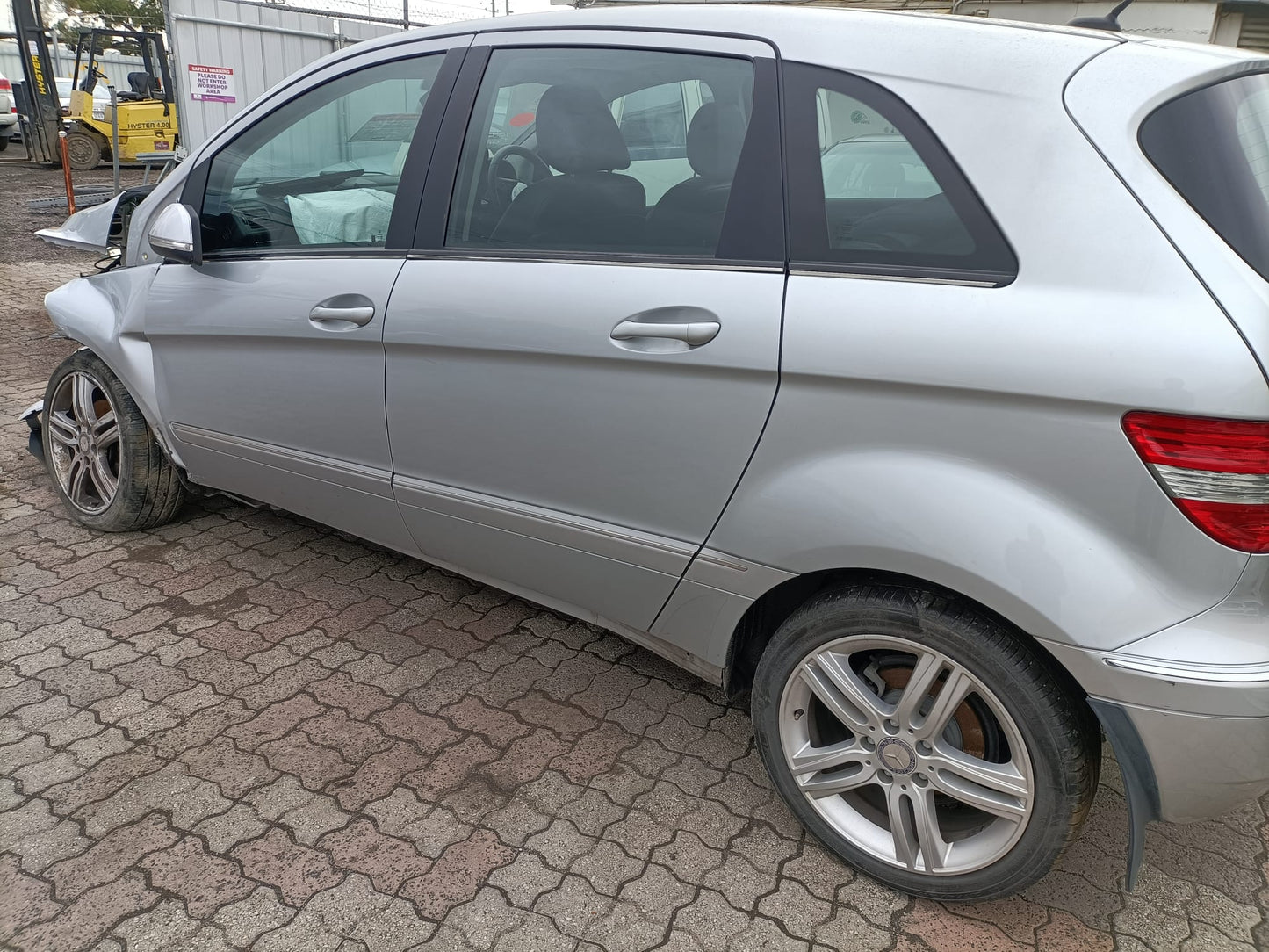 Wrecking 2011 MERCEDES B CLASS for Used Parts MB0836