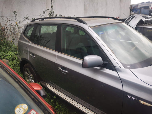 2006 BMW X3 MANUAL FOLD, NON MEMORY, NON AUTO DIP, NON SEAT ADJUST, NON GLOSS BLACK LINE, NON M PACK, E83, 06/04 51163448133 LEFT DOOR MIRROR