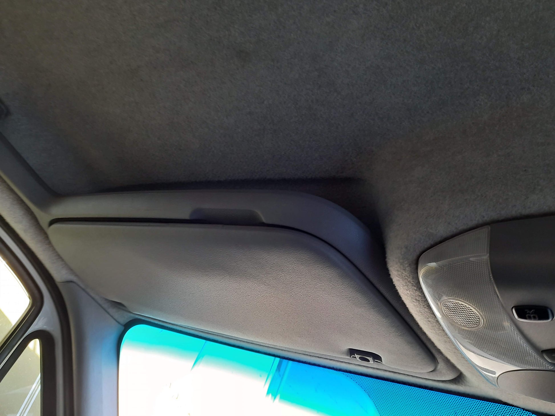 2009 MERCEDES SPRINTER VAN 10/06-04/18 A9068200001 COURTESY LIGHT