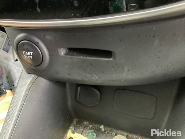 2015 RENAULT CLIO TAILGATE LOCK, X98, 09/13-10/19 846307169R DOOR BOOT GATE LOCK