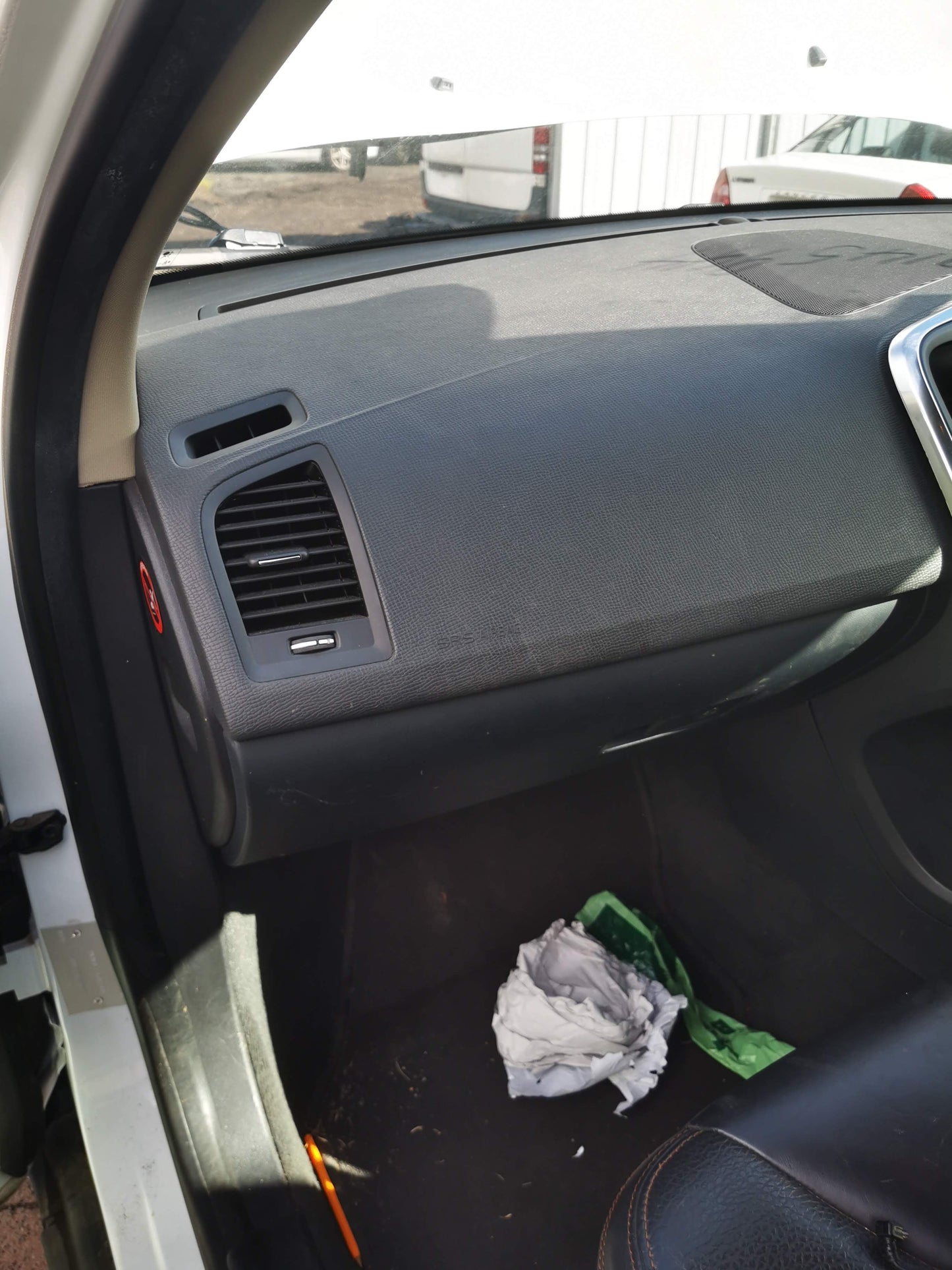 2012 VOLVO XC60 RH FRONT, CH <288204, ASSY (BELT AND STALK), DZ, 02/09-04/17 SEAT BELT STALK
