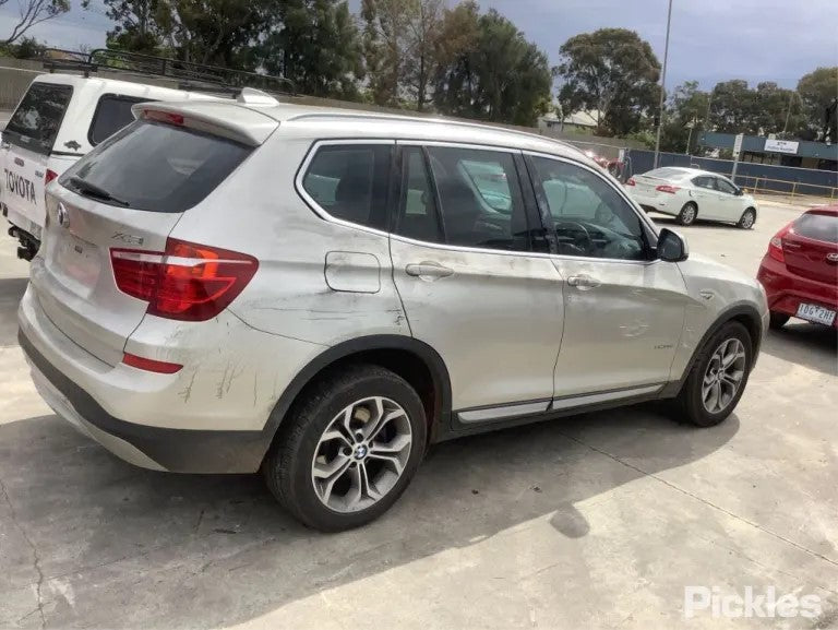 2014 BMW X3 F25, 03/11-07/17 COURTESY LIGHT