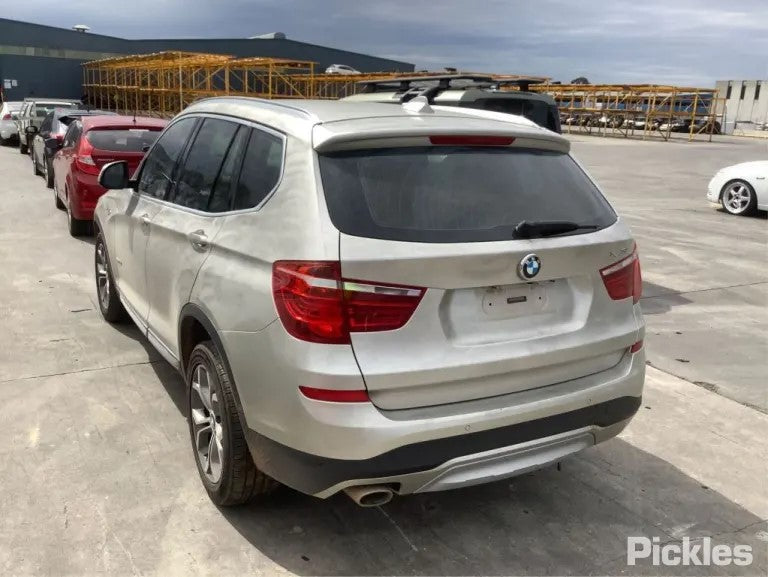 2014 BMW X3 F25, 03/11-07/17 COURTESY LIGHT