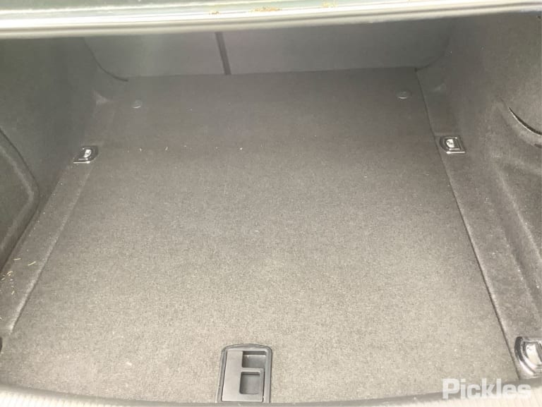 2008 AUDI A4 BOOTLID LAMP (RH SIDE), B8 8K (A4/S4), STANDARD TYPE, 02/08-06/12 8K5945094D REAR GARNISH