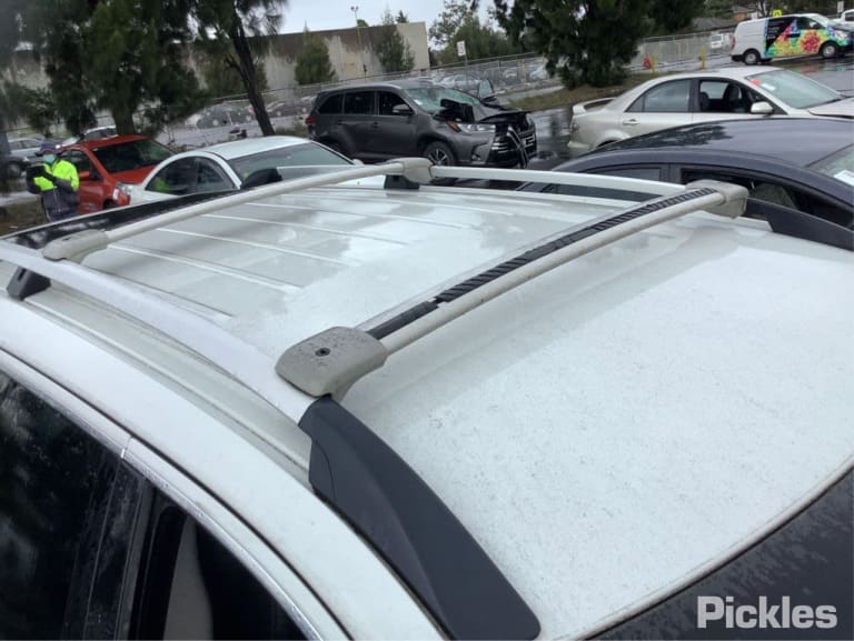 Wrecking 2011 VOLVO XC90 for Used Parts VO0910