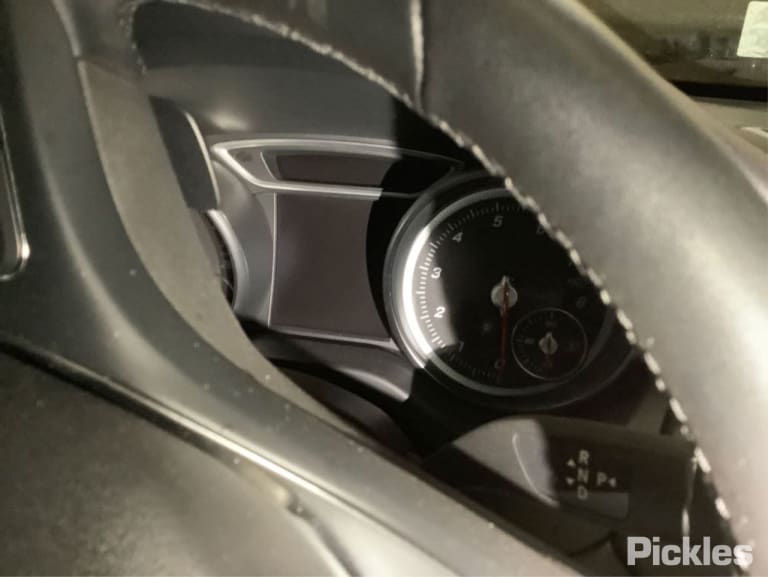 2019 MERCEDES GLA CLASS TAILGATE LAMP (RH SIDE), X156, 01/17-01/20 A1569069000 REAR GARNISH