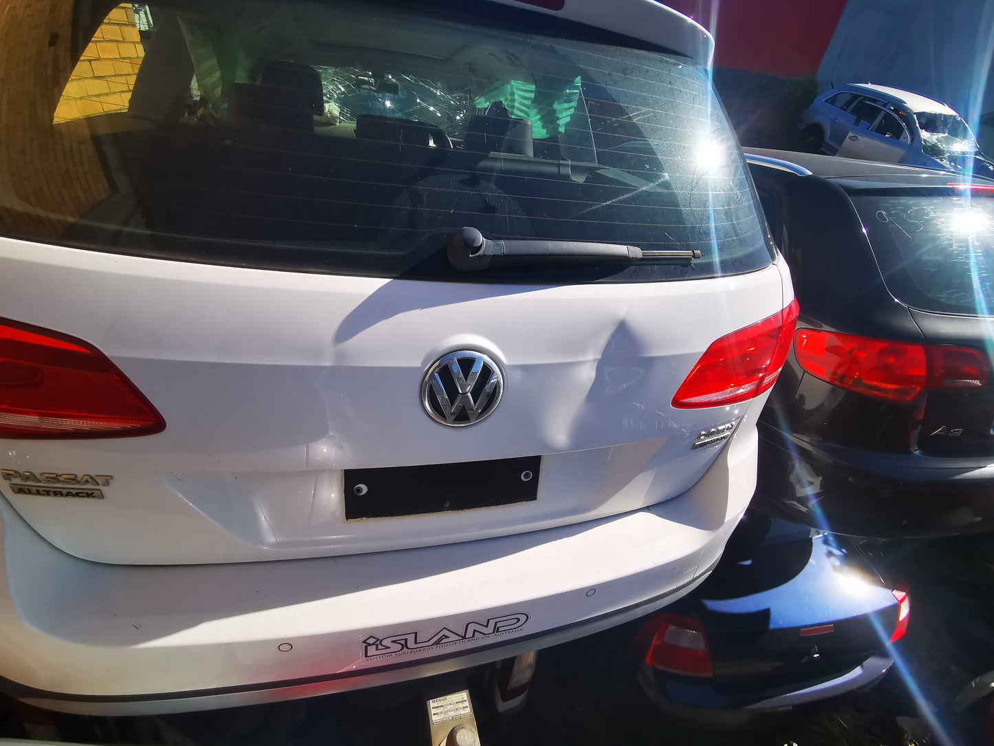 2013 VOLKSWAGEN PASSAT 3C, FRONT, 04/11-07/15 1K0947106H COURTESY LIGHT
