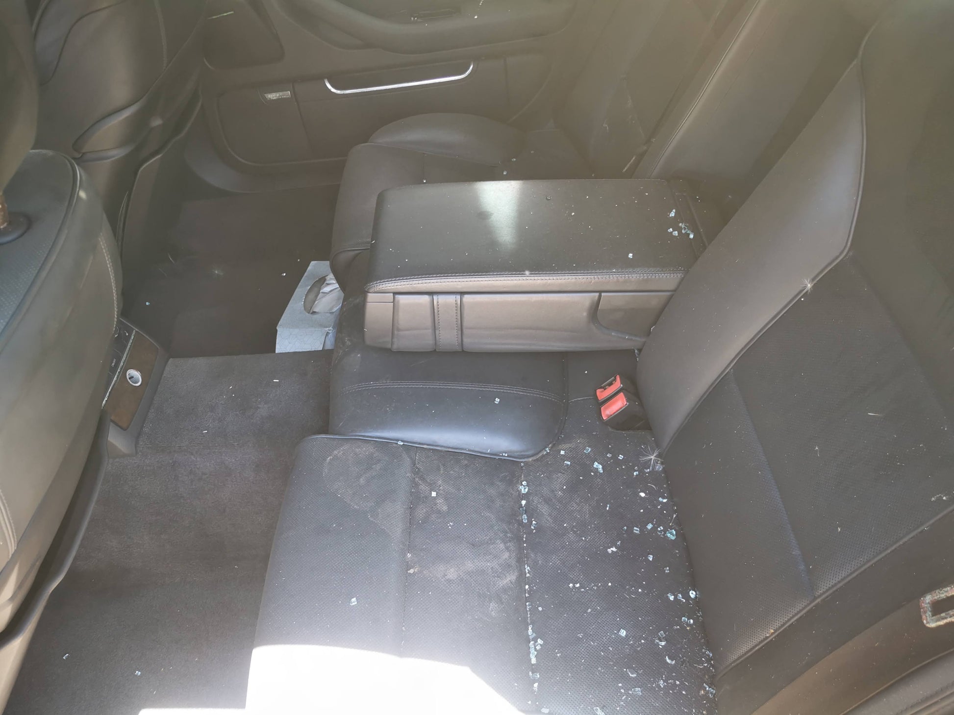 2009 AUDI A8 D3, L TYPE, 08/04-07/10 4E4833052A RIGHT REAR DOOR SLIDING