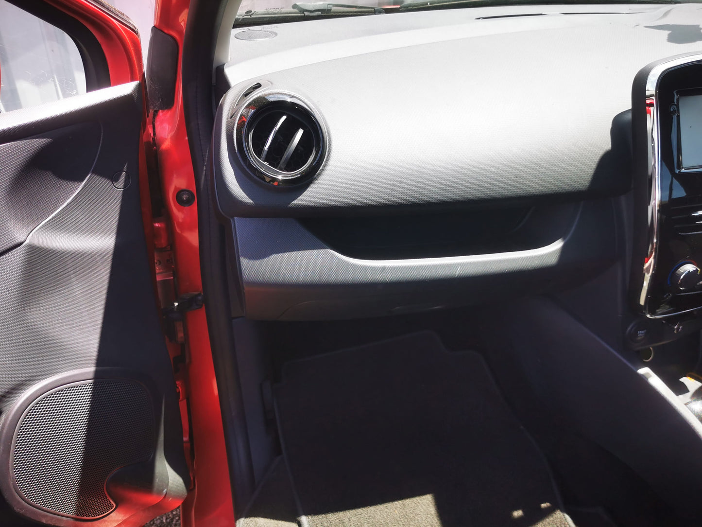 2014 RENAULT CLIO X98, COLOUR CODED, POWER FOLDING (9 WIRE), 09/13-07/16 963012959R RIGHT DOOR MIRROR