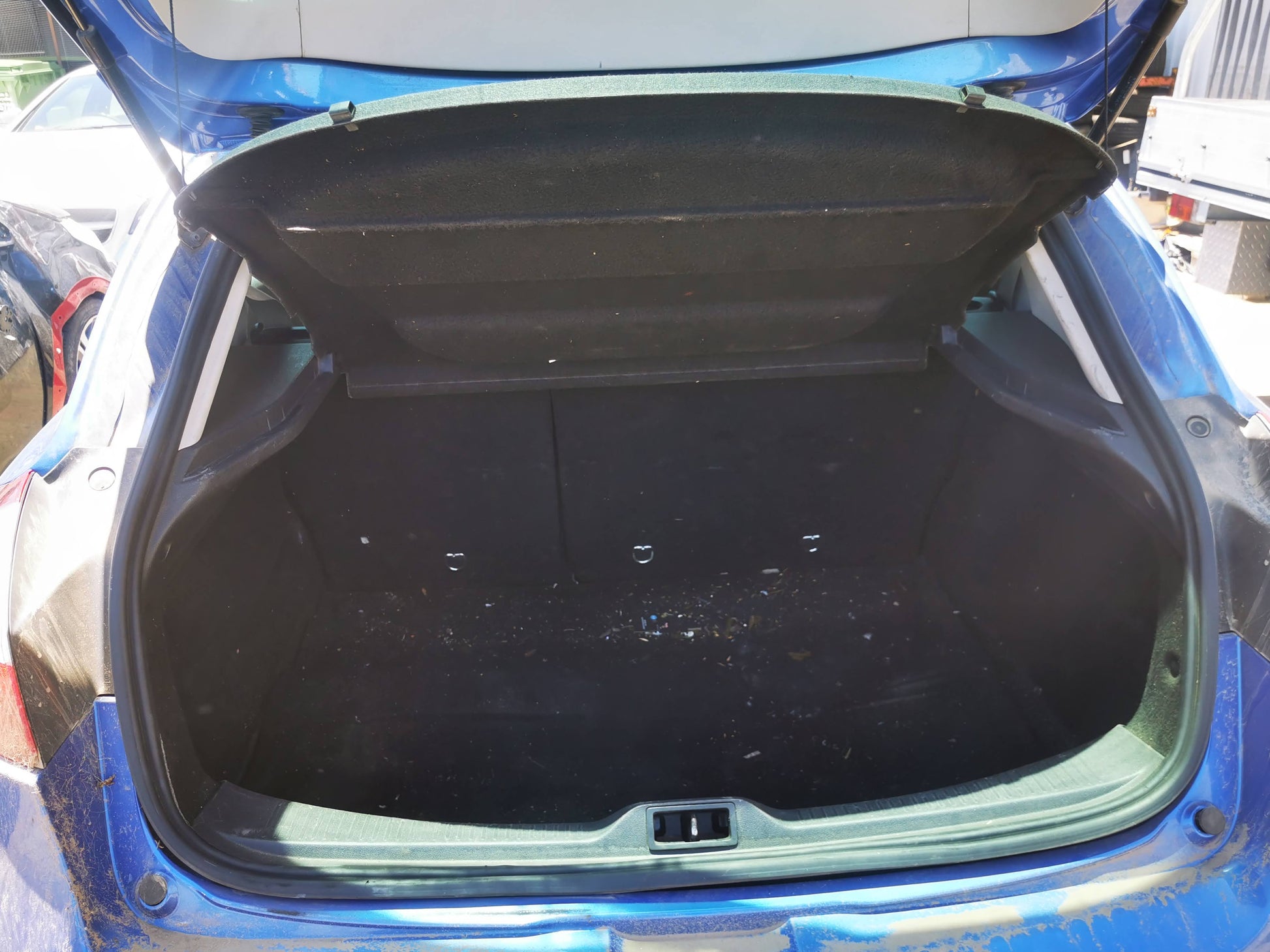 2013 RENAULT MEGANE BUMPER FOGLAMP, E95, CABRIO, GT-LINE, 09/10-06/13 261500097R RIGHT INDICATOR FOG SIDE