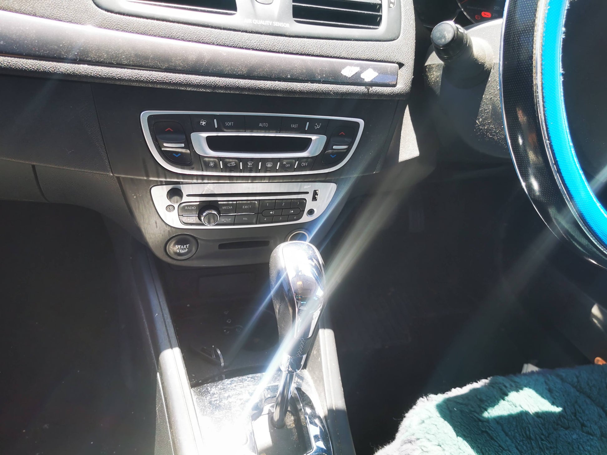 2013 RENAULT MEGANE LEFT REAR DOOR LOCK, X32/B95, 5DR, P/N 825030024R, 09/10-05/16 825030024R DOOR BOOT GATE LOCK