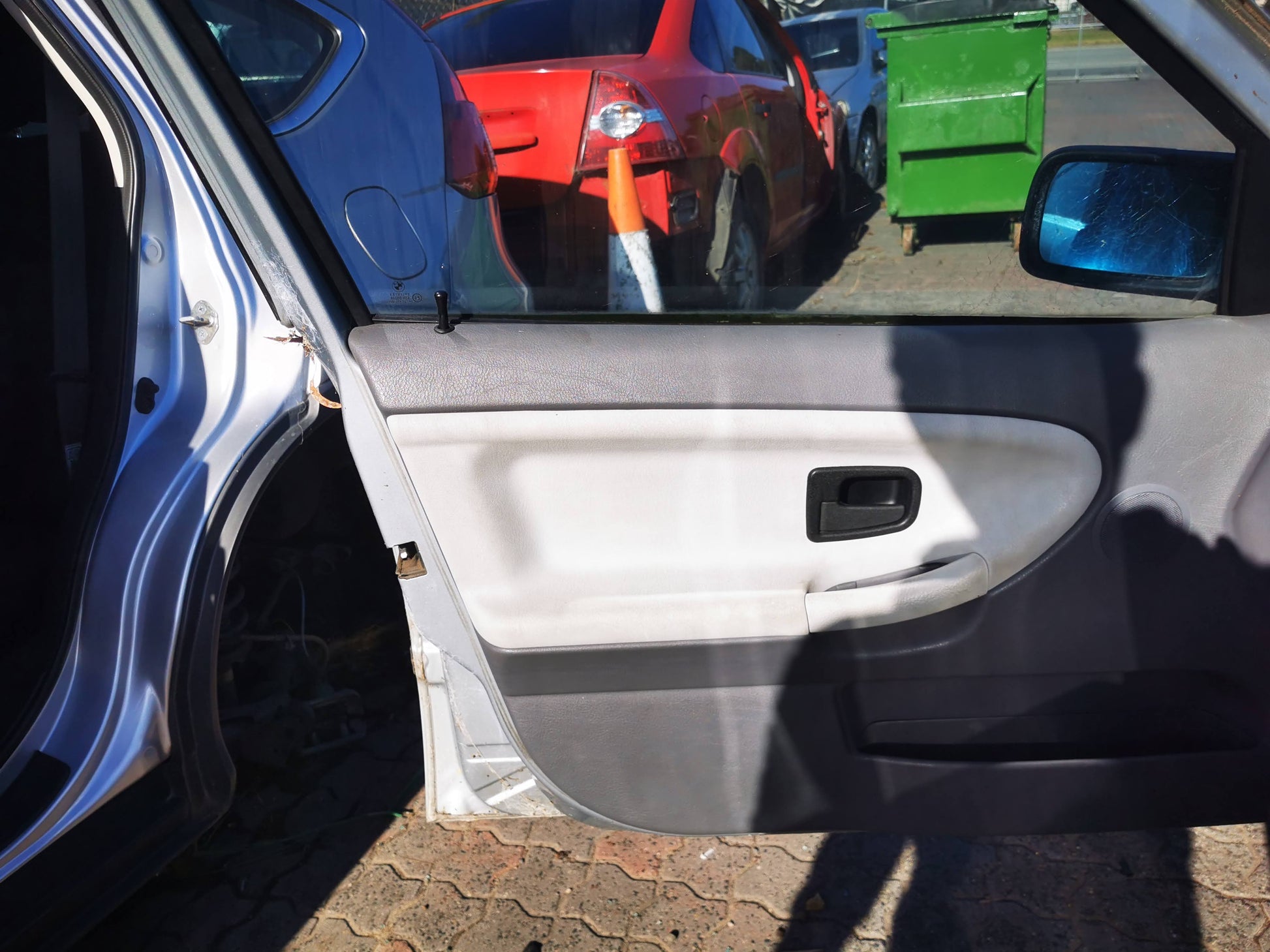1994 BMW 3 SERIES LEFT FRONT DOOR LOCK, E36, SEDAN, 05/91-09/00 51218122203 DOOR BOOT GATE LOCK