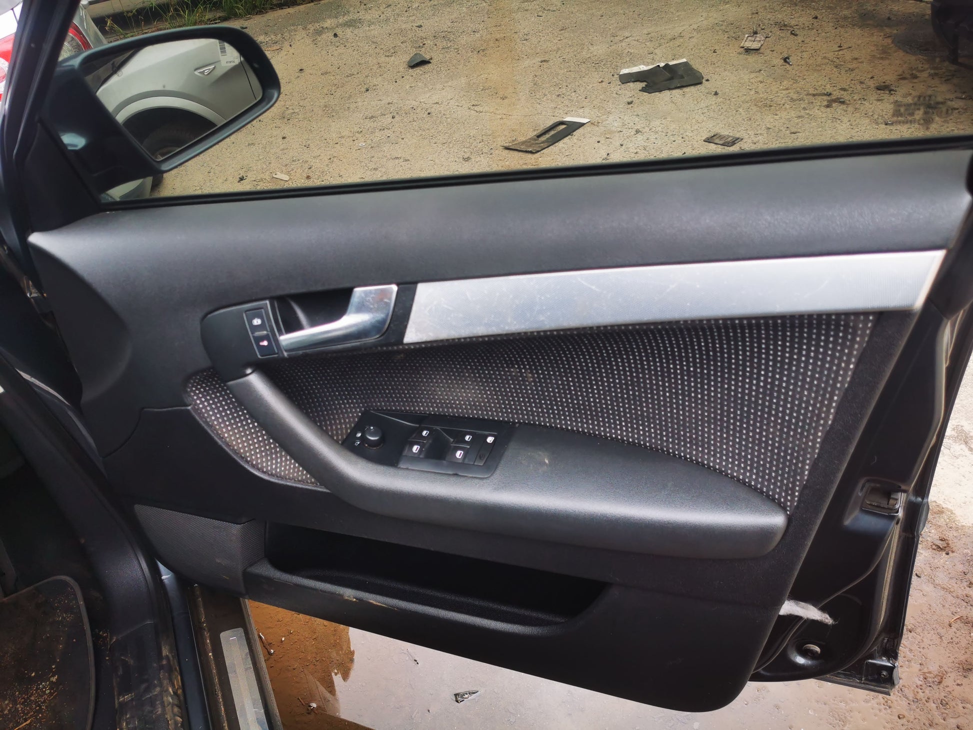 2006 AUDI A3 A3, 8P, 5DR HATCH, NON FOLDING TYPE, 03/04-09/08 8P2858532K RIGHT DOOR MIRROR